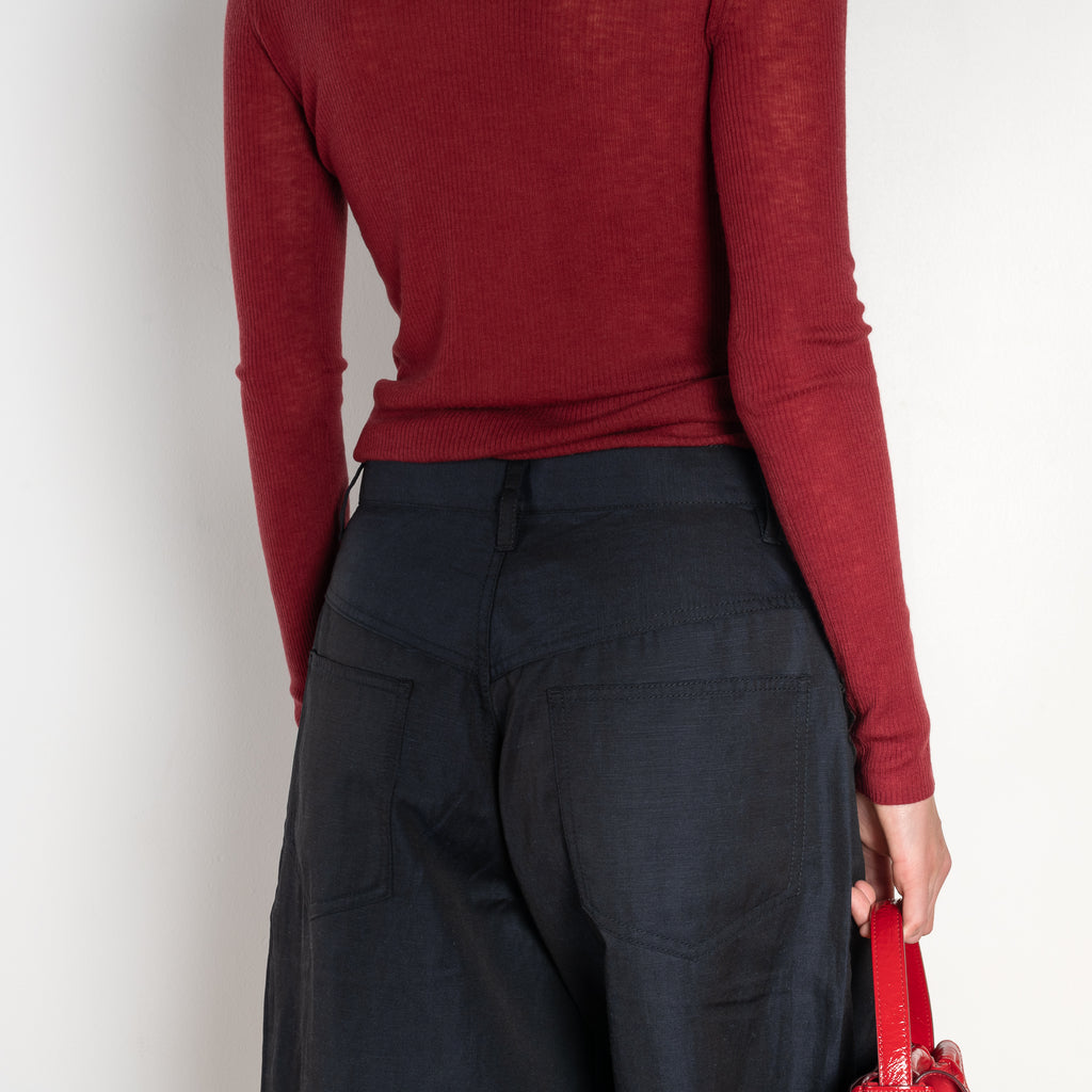 The Baggy Short by 6397 is a relaxed bermuda in a soft linen and wool blend