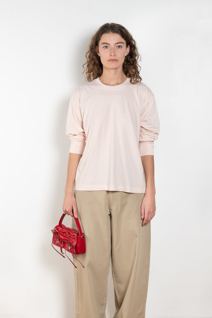 The Coverstitch Tee by 6397 is a long sleeve Tee with subtle, tonal cover stitch details throughout the body in a soft Peruvian cotton jersey