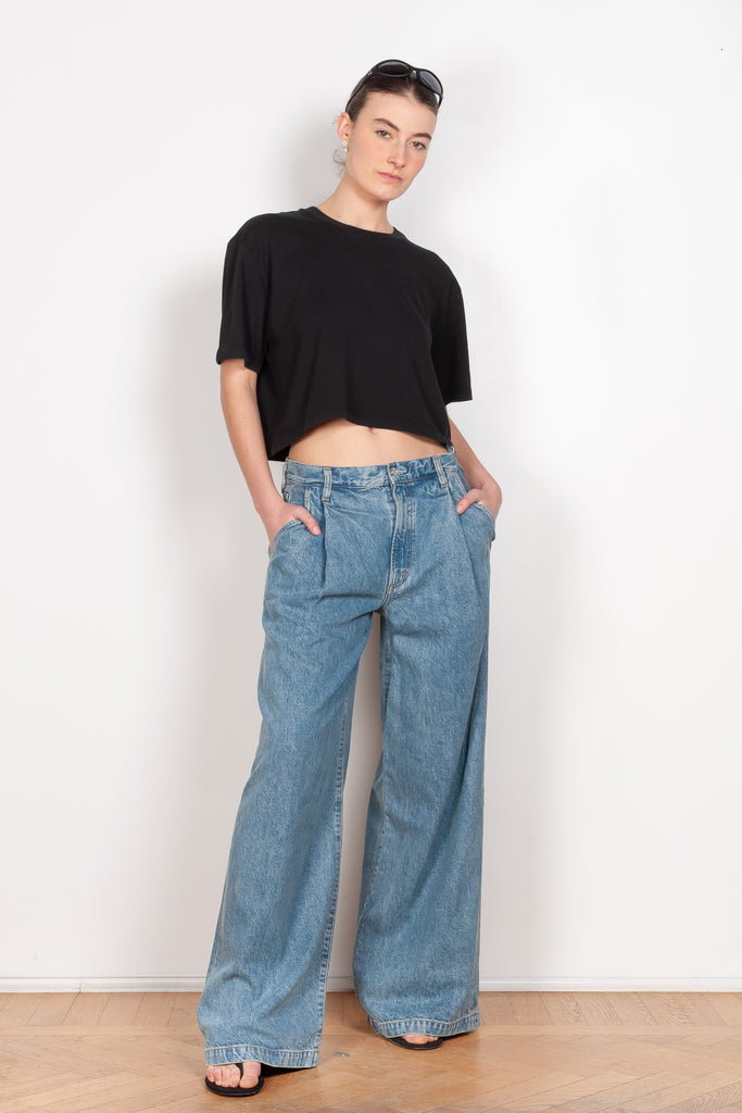 The Ellis Trouser by AGOLDE is a wide leg jeans
