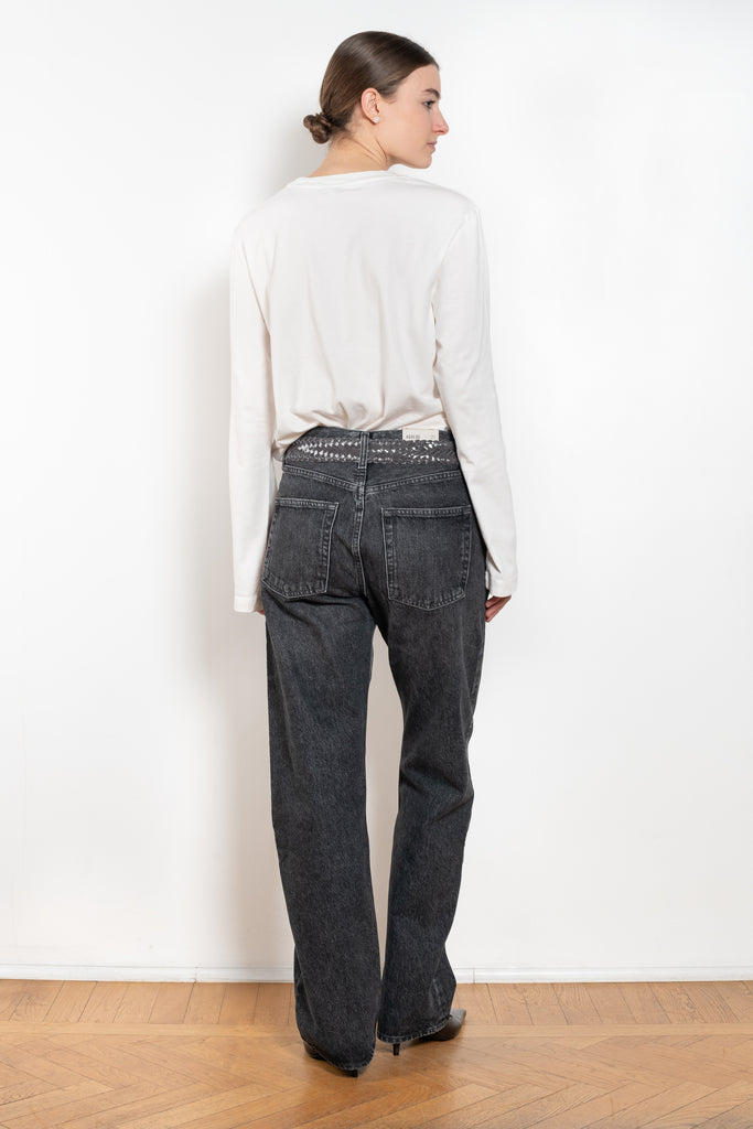 The Kelly Jeans by AGOLDE is a mid waist full length jeans with a straight leg
