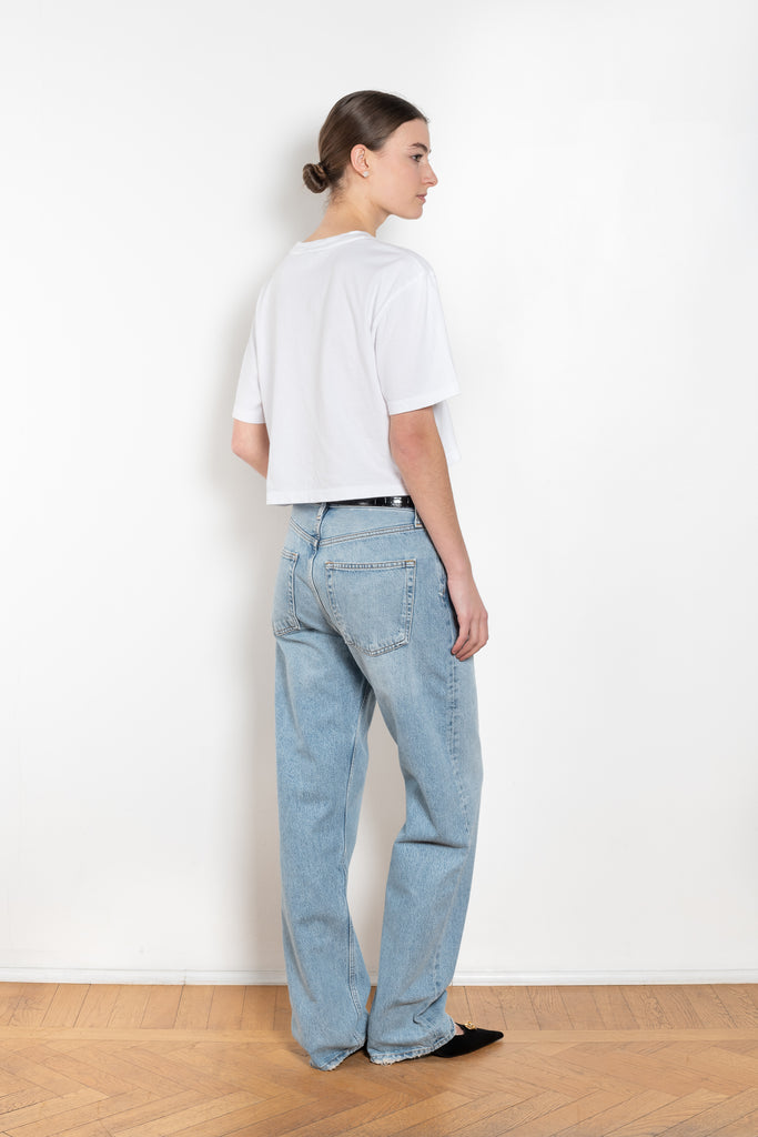 The Kelly Jeans by AGOLDE is a mid waist full length jeans with a straight leg and a flattering square cut top block