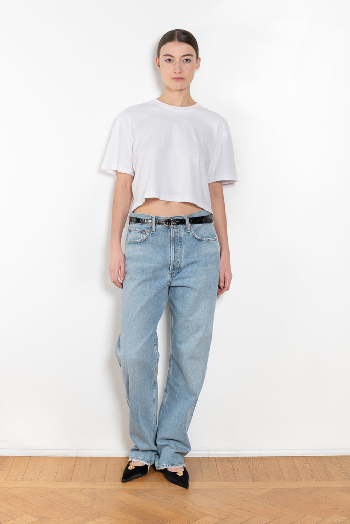 The Kelly Jeans by AGOLDE is a mid waist full length jeans with a straight leg and a flattering square cut top block