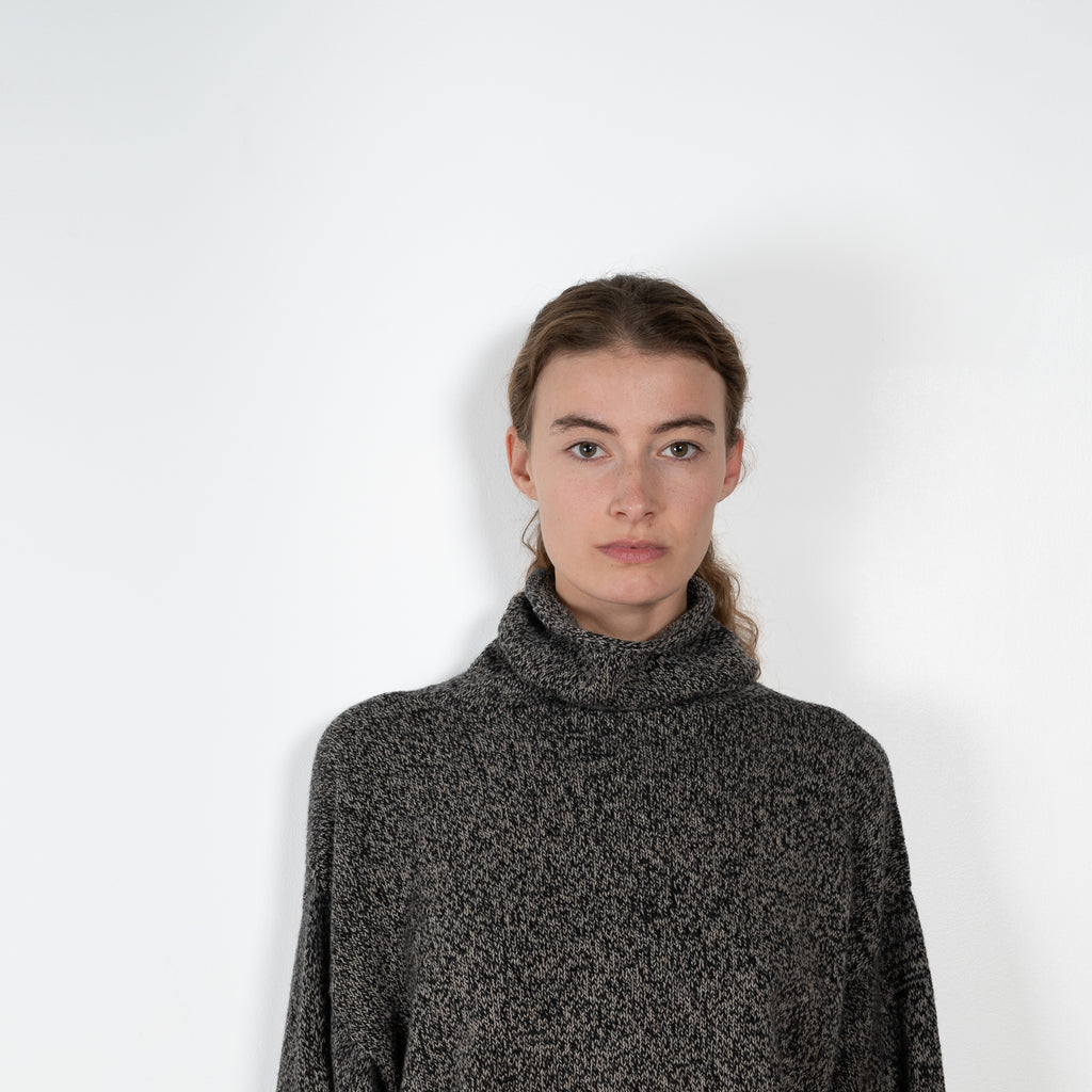 Baserange Kem Turtleneck