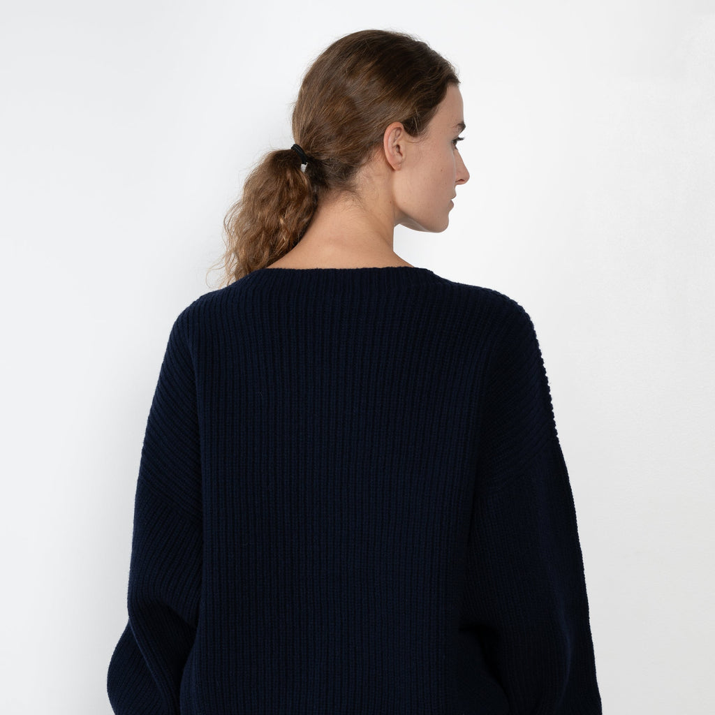 Baserange Mea sweater navy