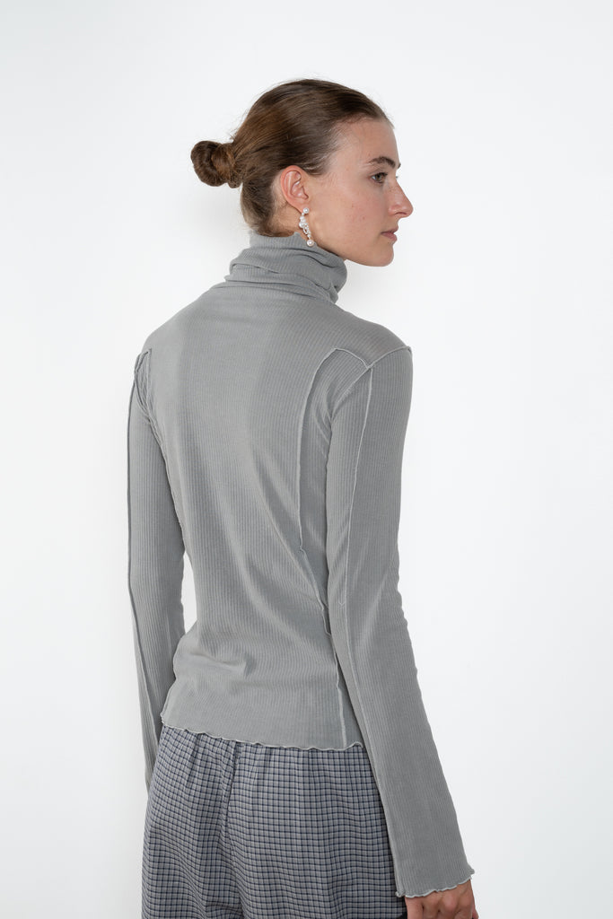 Baserange omato turtleneck