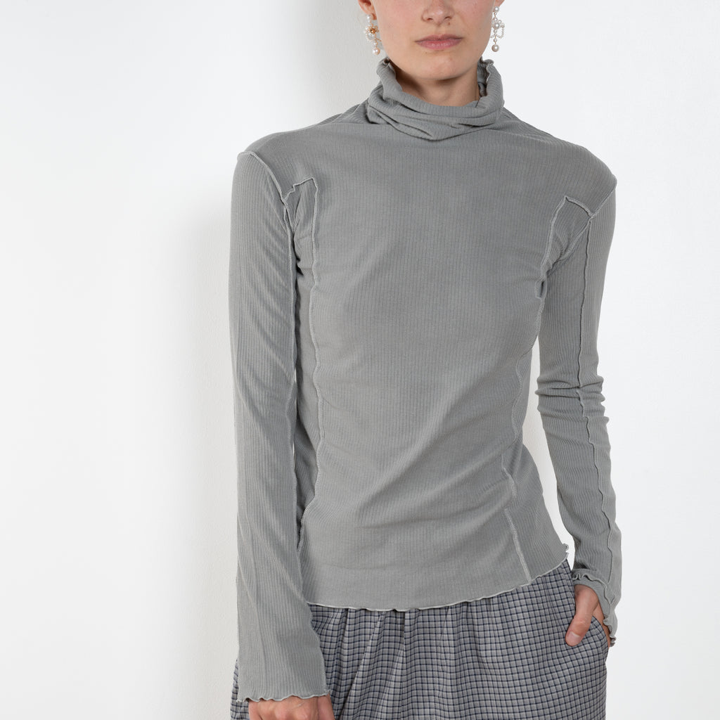 Baserange omato turtleneck