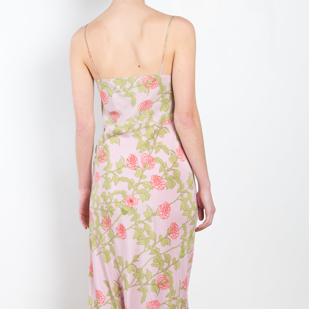 The Slipdress Jeanette by Bernadette is a lightweight silk summer slipdress with fine straps and a flowy silhouette