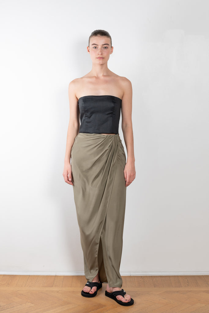 The Lica Top Linen by GAUGE81 is a linen bustier top with a side zip closure