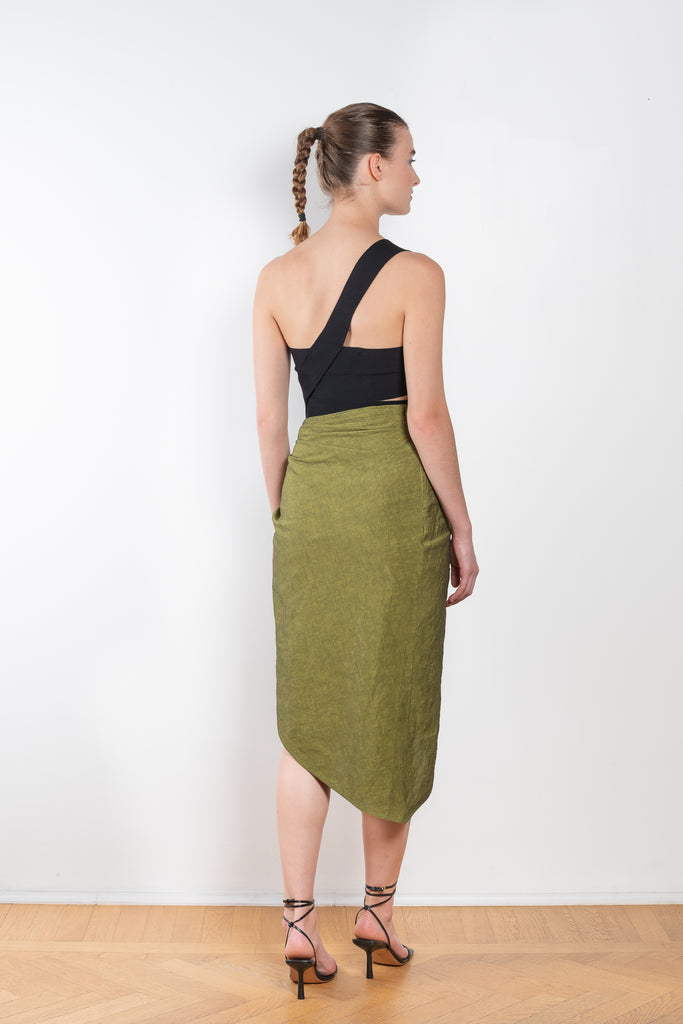 The Vinas Top by Gauge81 is an cropped one shoulder top made out of gathered wide straps