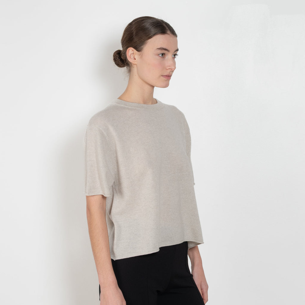 lisa yang cila tee oyster
