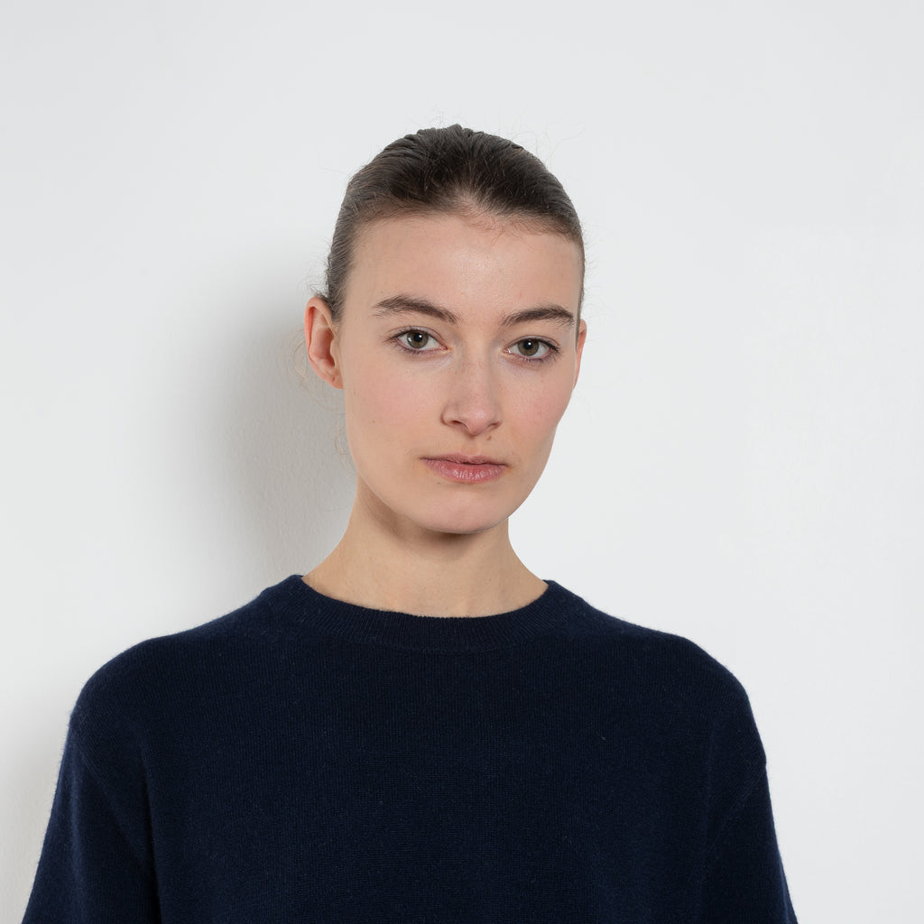 lisa yang cila top