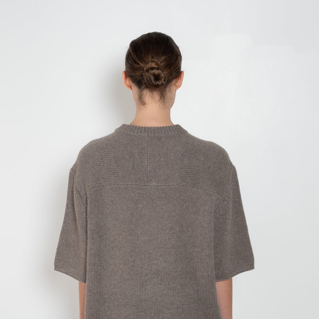 lisa yang elvina sweater