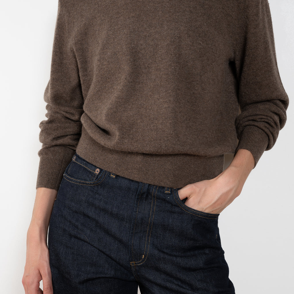 The Greer Sweater by LISA YANG is knitted to a timeless expression in our staple mid-weight cashmere.