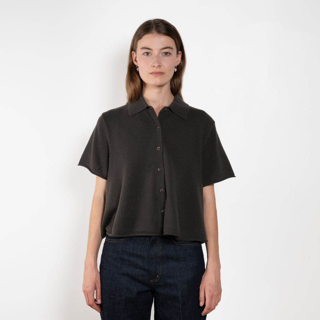 The Leith Top by Lisa Yang designed with a relaxed silhouette, it features a pointed collar, short sleeves, and subtly dropped shoulders