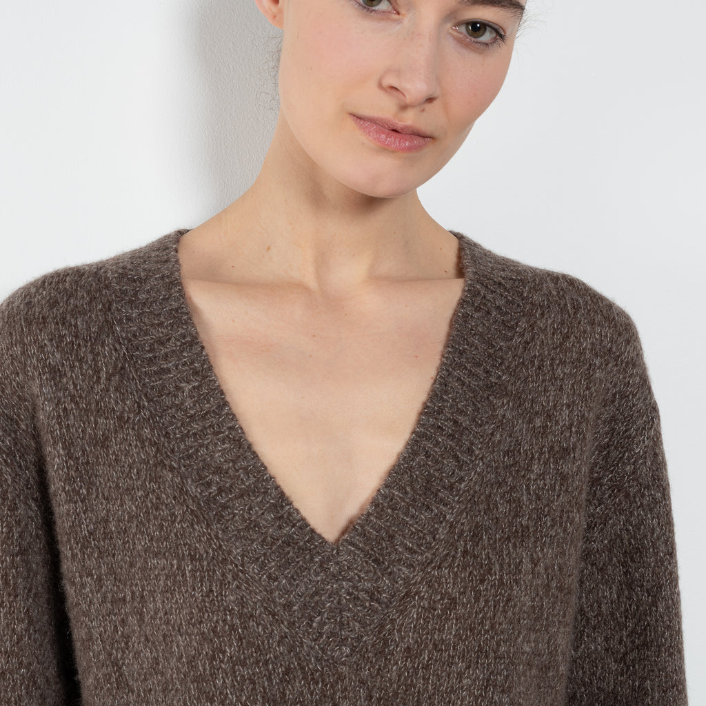 lisa yang leona sweater