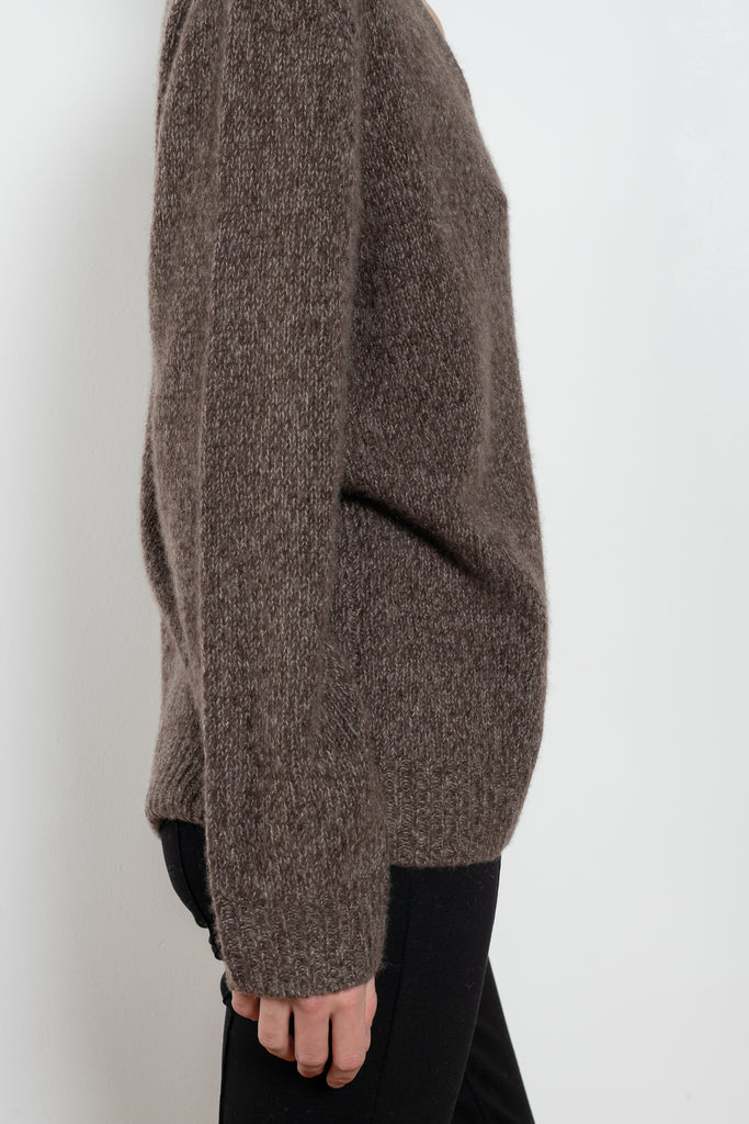 lisa yang leona sweater
