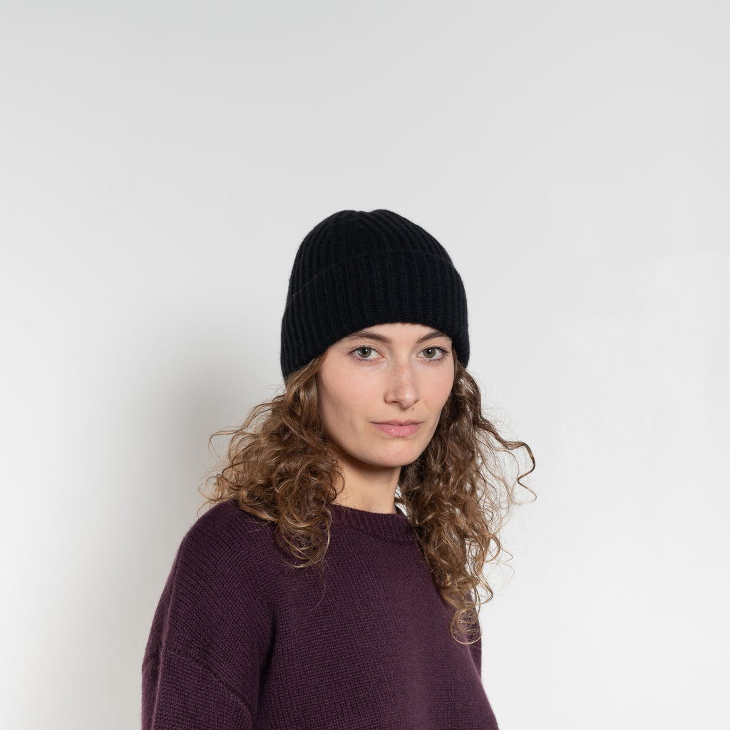 lisa yang martigny beanie