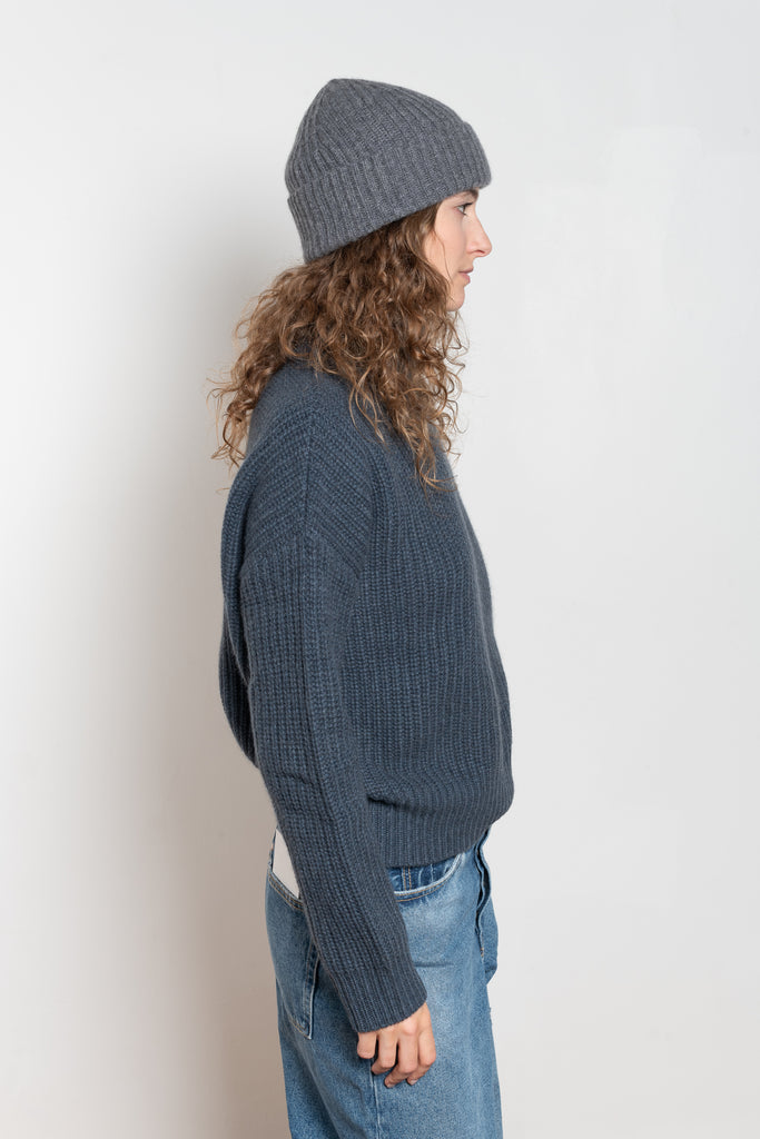 lisa yang martigny beanie