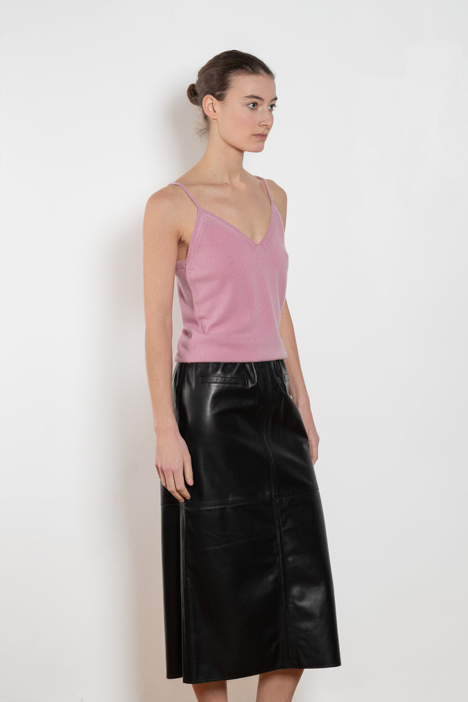 lisa yang nala top