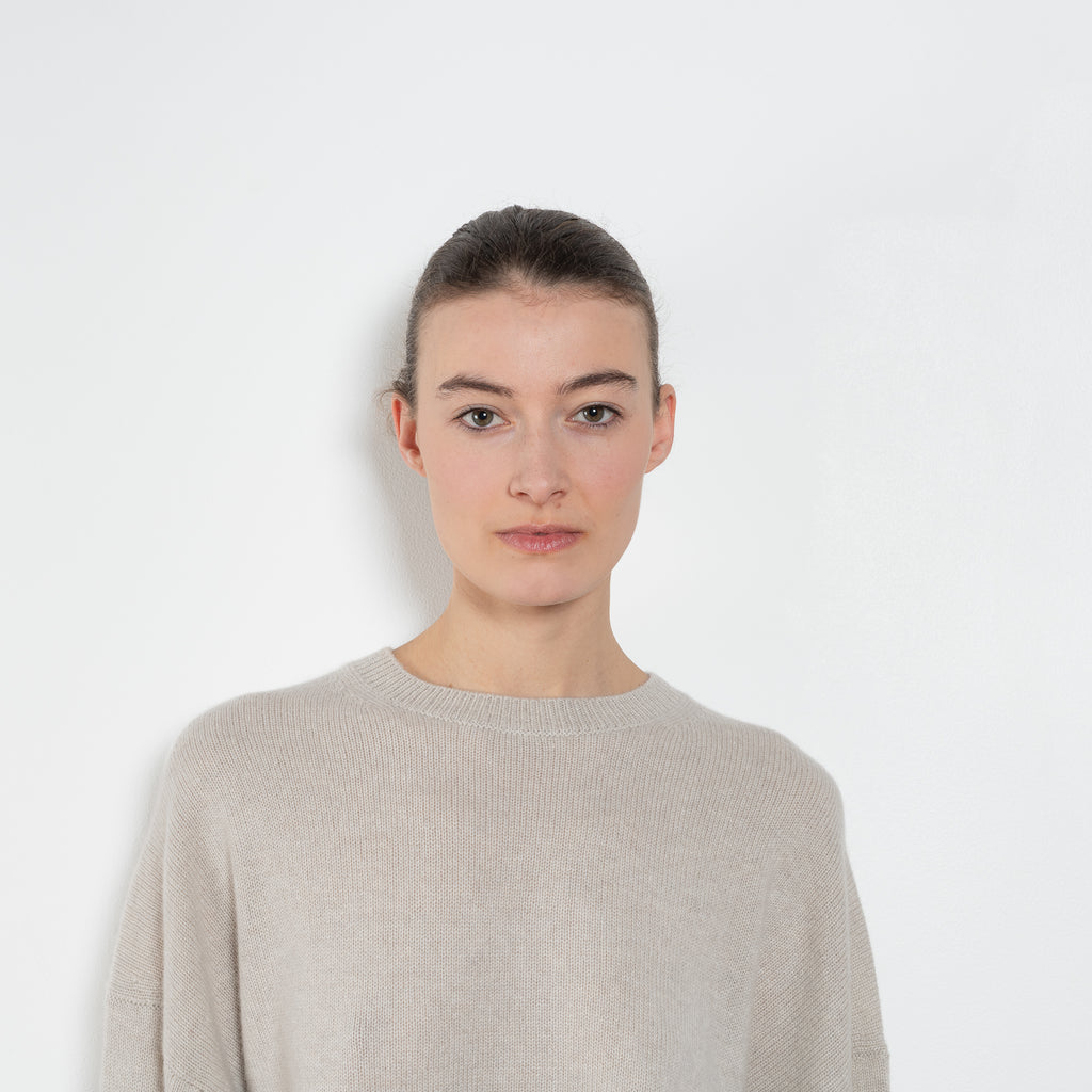 lisa yang veira sweater