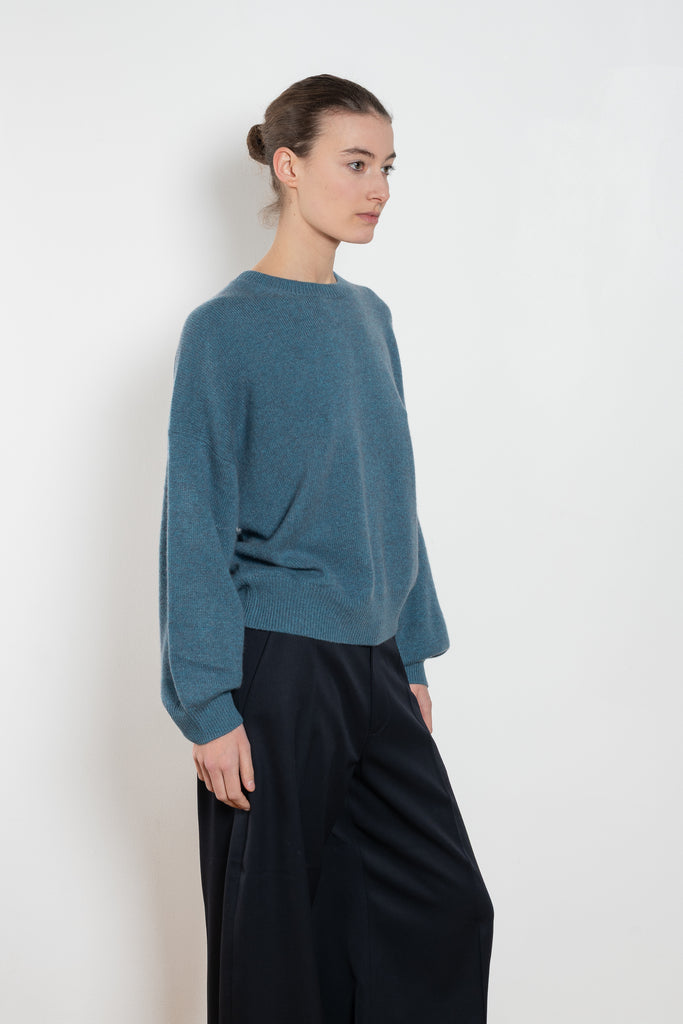 lisa yang veira sweater