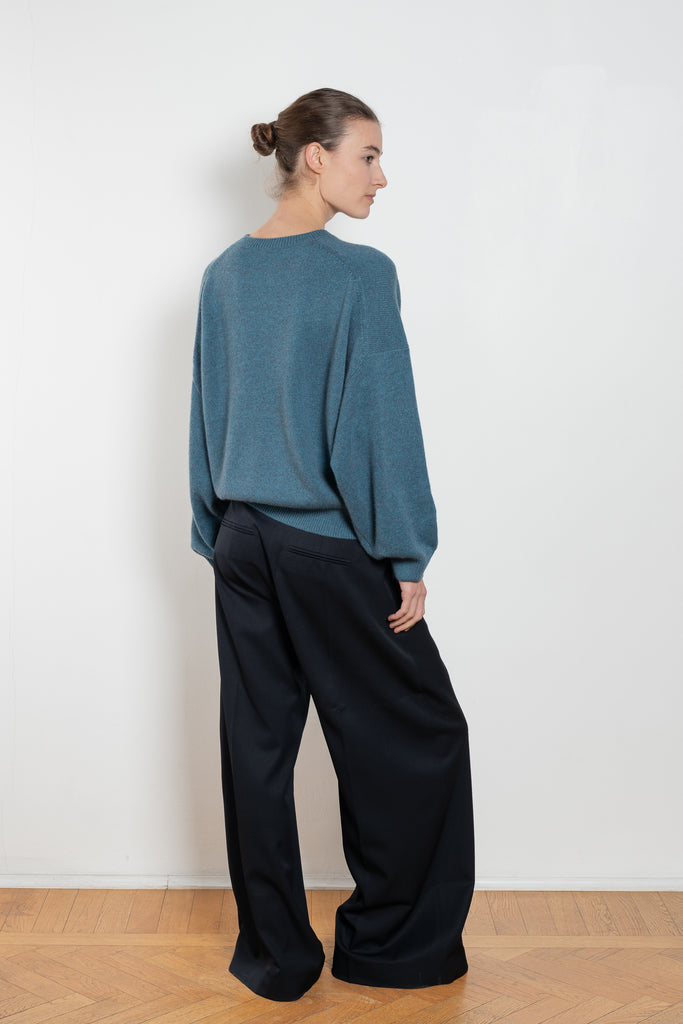 lisa yang veira sweater
