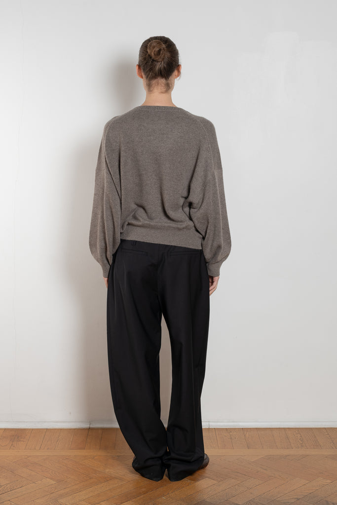 lisa yang veira sweater