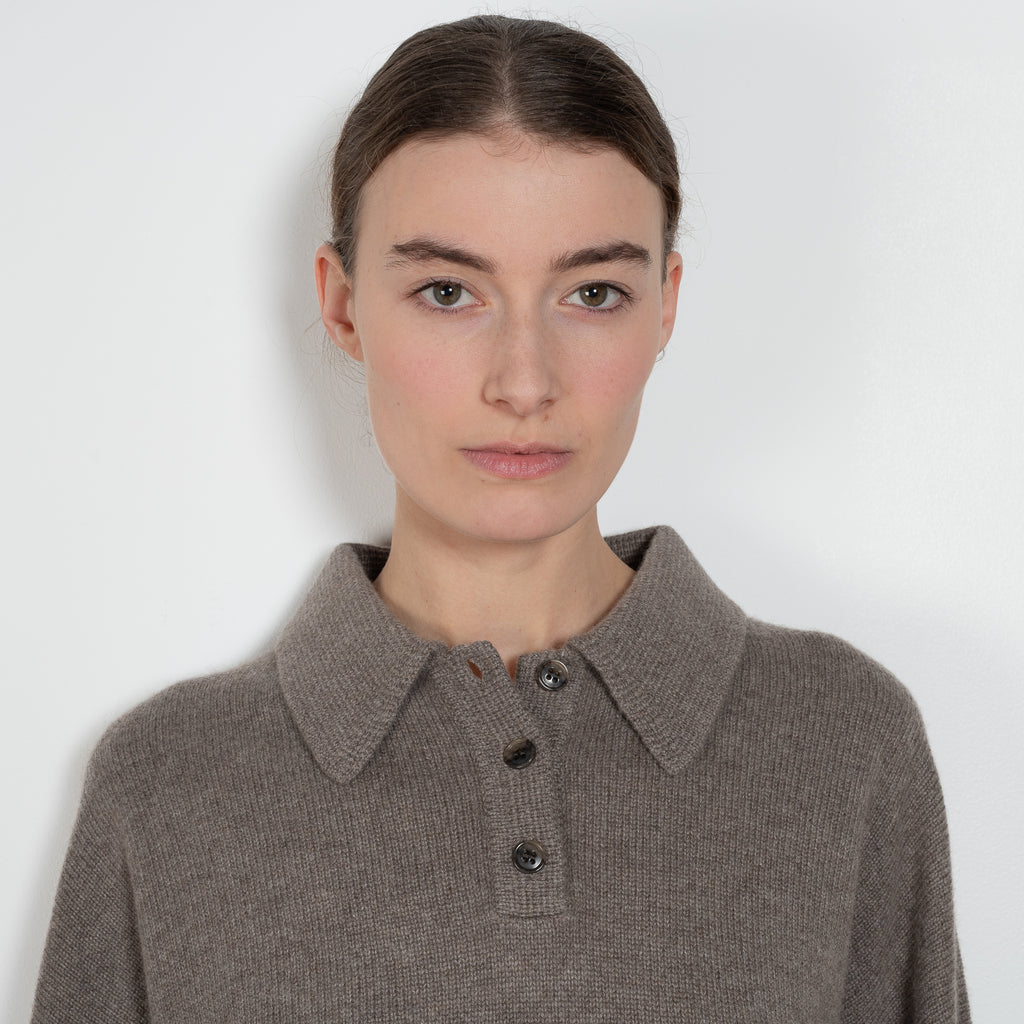 lisa yang etta sweater