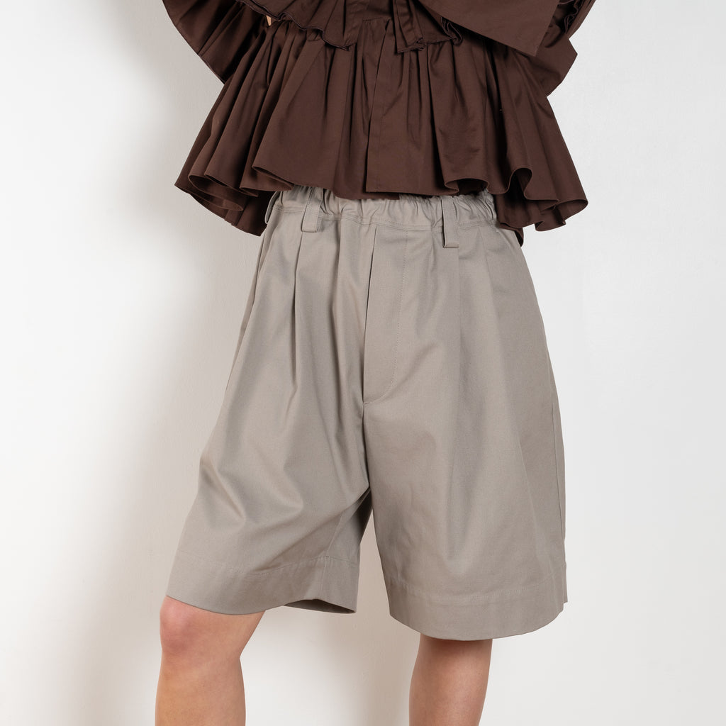 The Drawstring Chino Shorts by Meryll Rogge is a signature oversized short with a drawstring closure