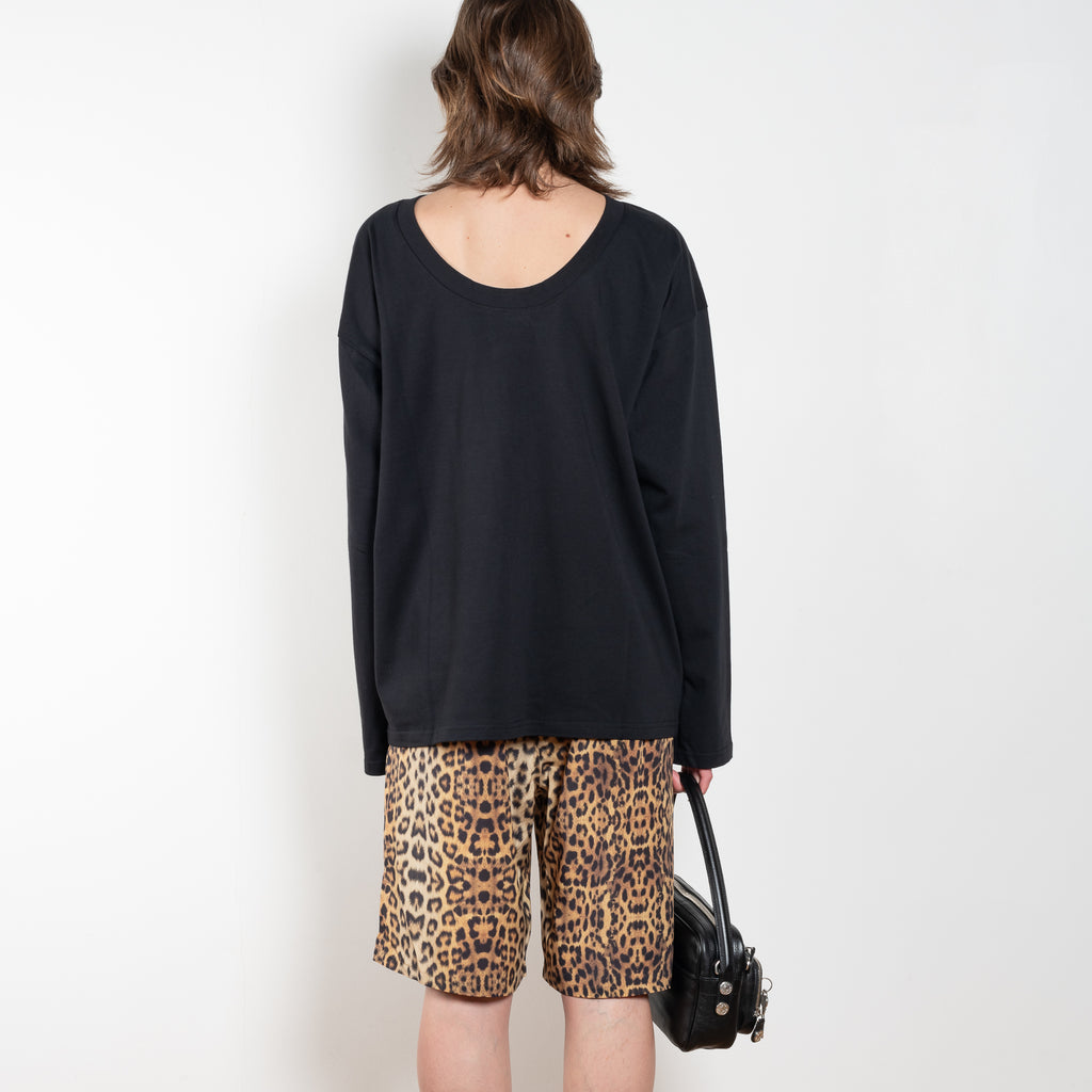 The Flexy Short by Monique Van Heist is an easy short with a just above the knee length