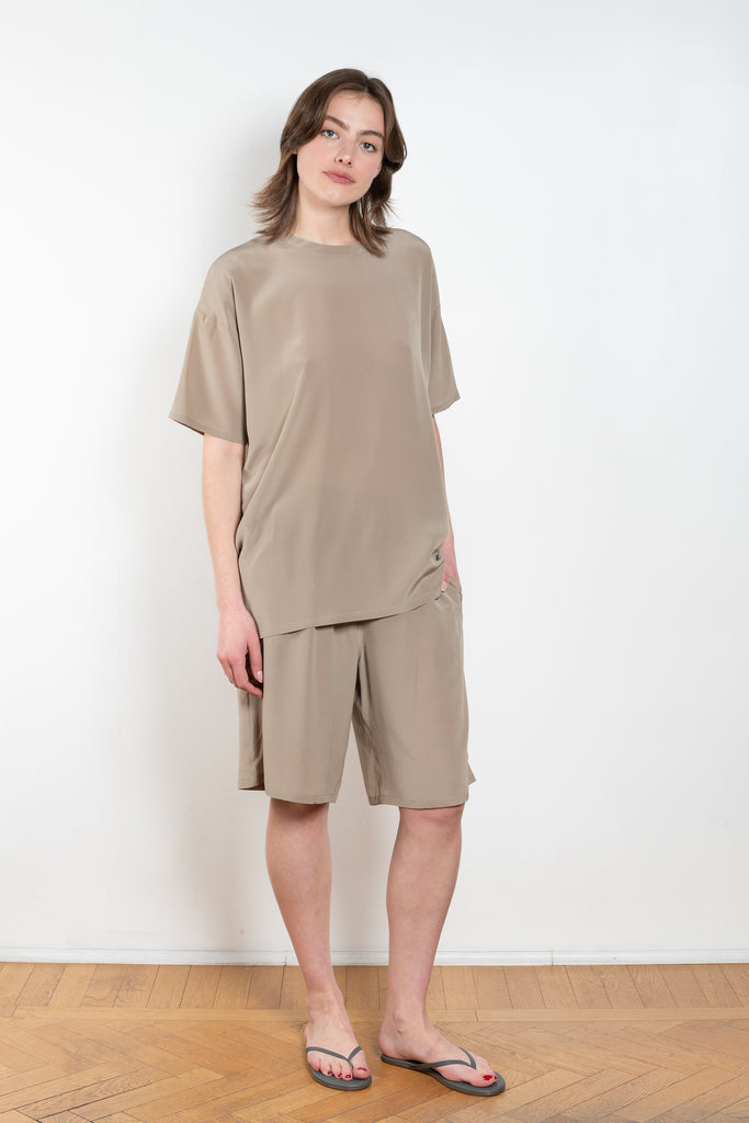 The Flexy Short by Monique Van Heist is an easy short with a just above the knee length