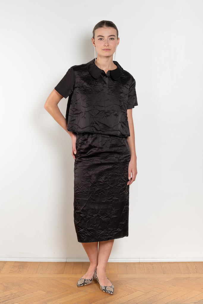 The Kennedy Top by Nackiye is 60s inspired slip on top with a relaxed open collar, wrinkled effect and A-line silhouette.
