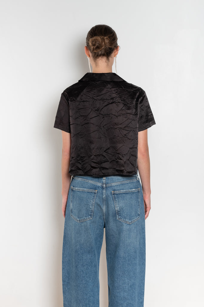 The Kennedy Top by Nackiye is 60s inspired slip on top with a relaxed open collar, wrinkled effect and A-line silhouette.