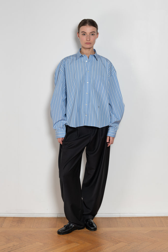 nackiye must have shirt