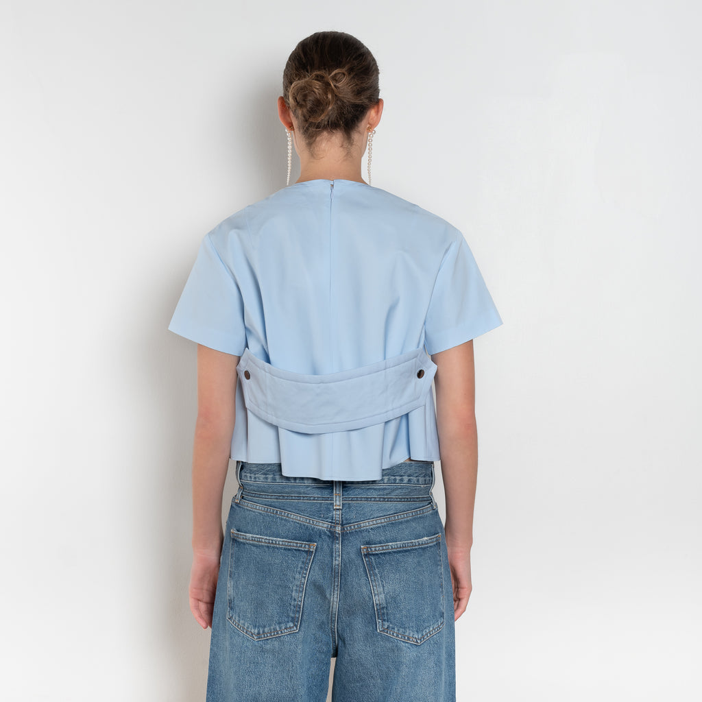 The Pixie Top by Nackiye is a fresh take on the classic shirt. Sleek A-line silhouette, short sleeves a detachable back belt