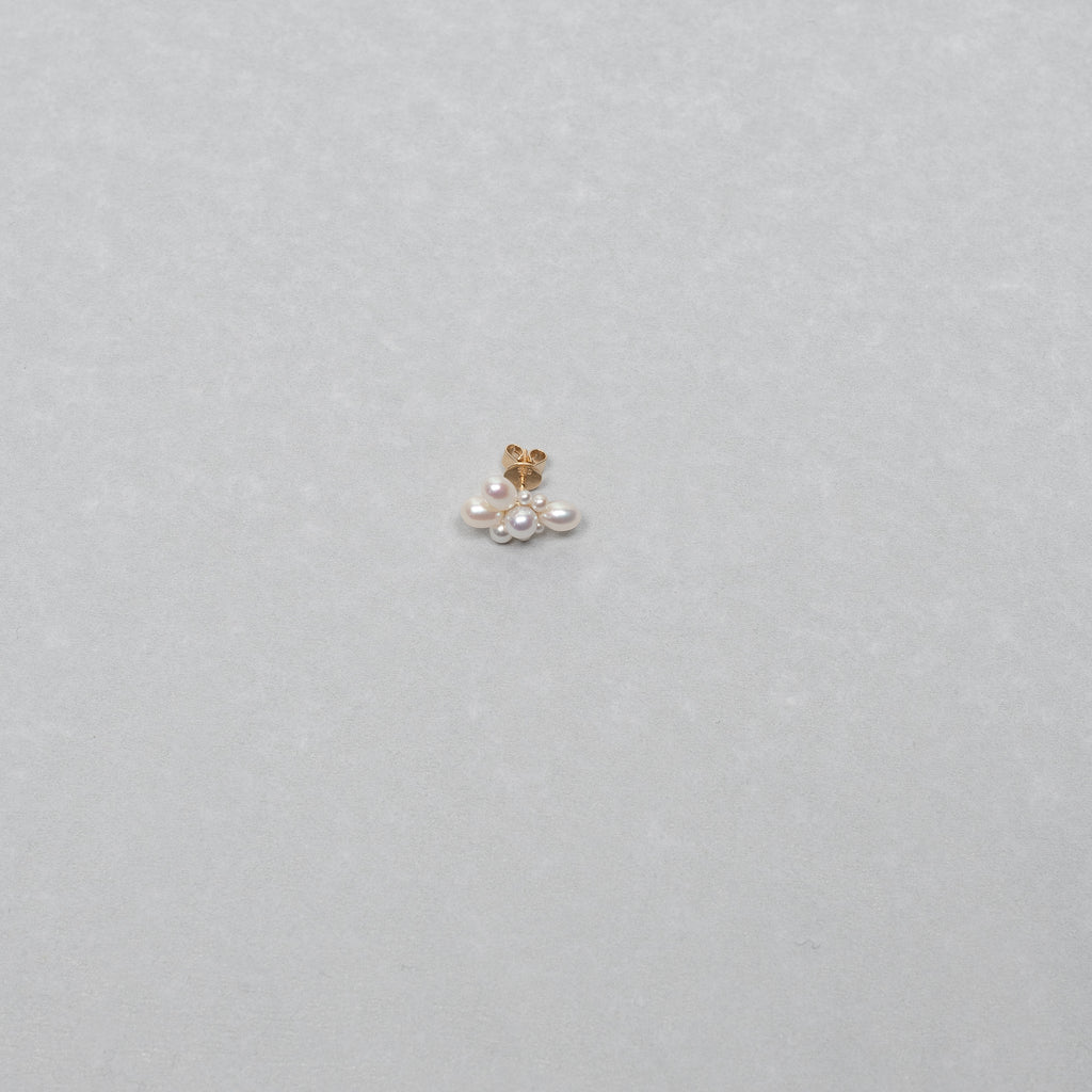 sophie bille brahe petite amis fleur earring