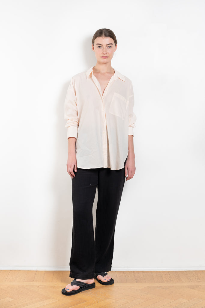 The Sydney Shirt by Xirena is an oversized button-down shirt with a left chest patch pocket in a signature soft and lightweight cotton