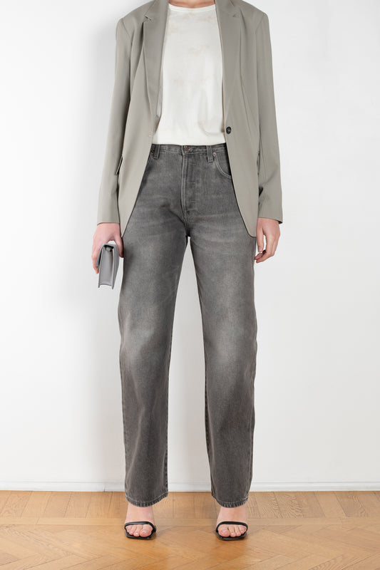 The Loose Jean by 6397 is a relaxed jeans with a loose straight leg and a mid rise in a vintage washed grey 