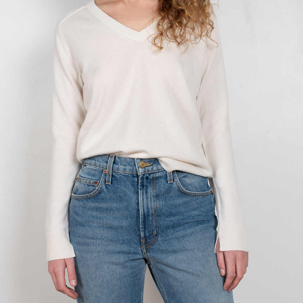 The Louis Hi Slim jeans by  is a high waisted jeans with a fitted straight leg in a vintage medium blue wash