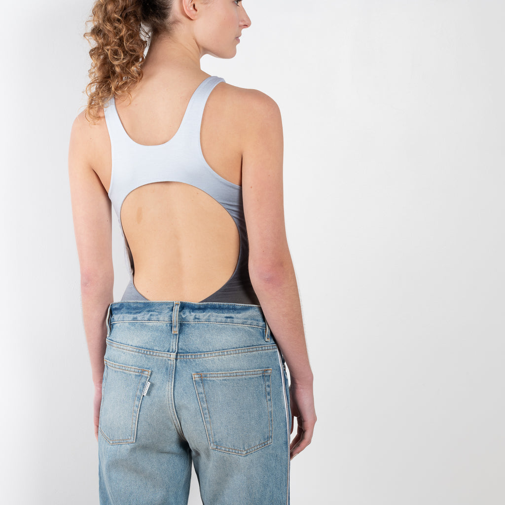 The Body 1903 by GAUCHERE is a body with an open back cut out in a subtle tie dye jersey