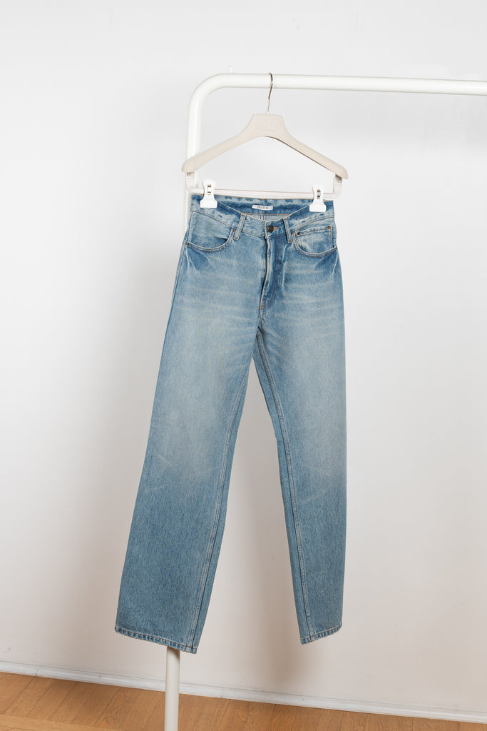 The Relaxed Jeans by Gauchere is a signature denim with a relaxed fit in a washed medium blue