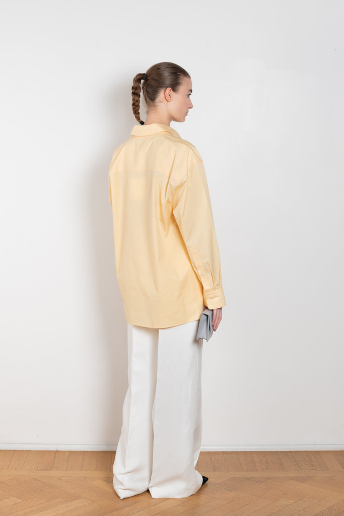 The Espanto Shirt by Loulou Studio is a oversized shirt in a crisp cotton with generous volumes