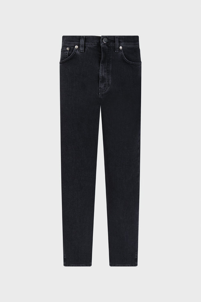 The Wular Jeans by Loulou Studio has a lean silhouette and tapered legs creating a relaxed fit, completed with classic denim details